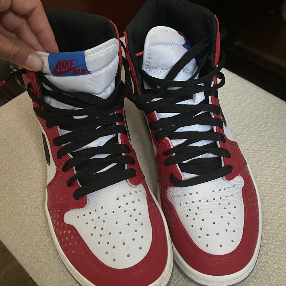 Spider A U kicks size 9 these are spot on quality!! Worth every penny!